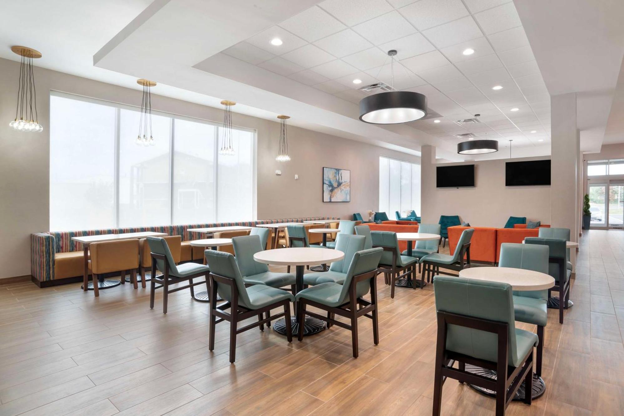 Best Western Plus Mobile Inn And Suites Exterior photo